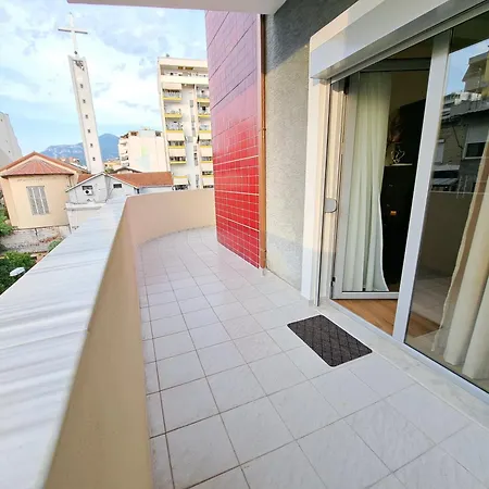 Bazaar Loft * Tirana
